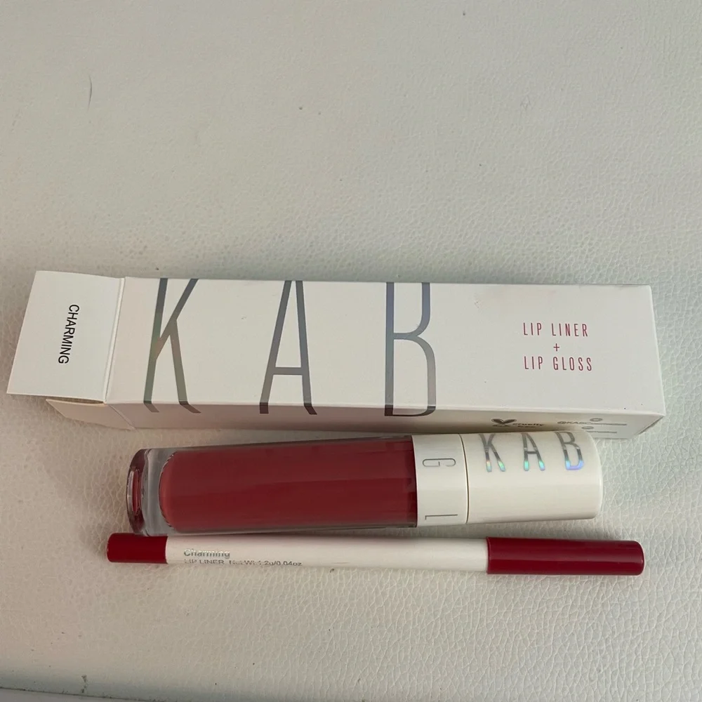 NEW KAB lip liner and lip gloss